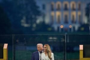 Melania Trump meets with patients at children's hospital