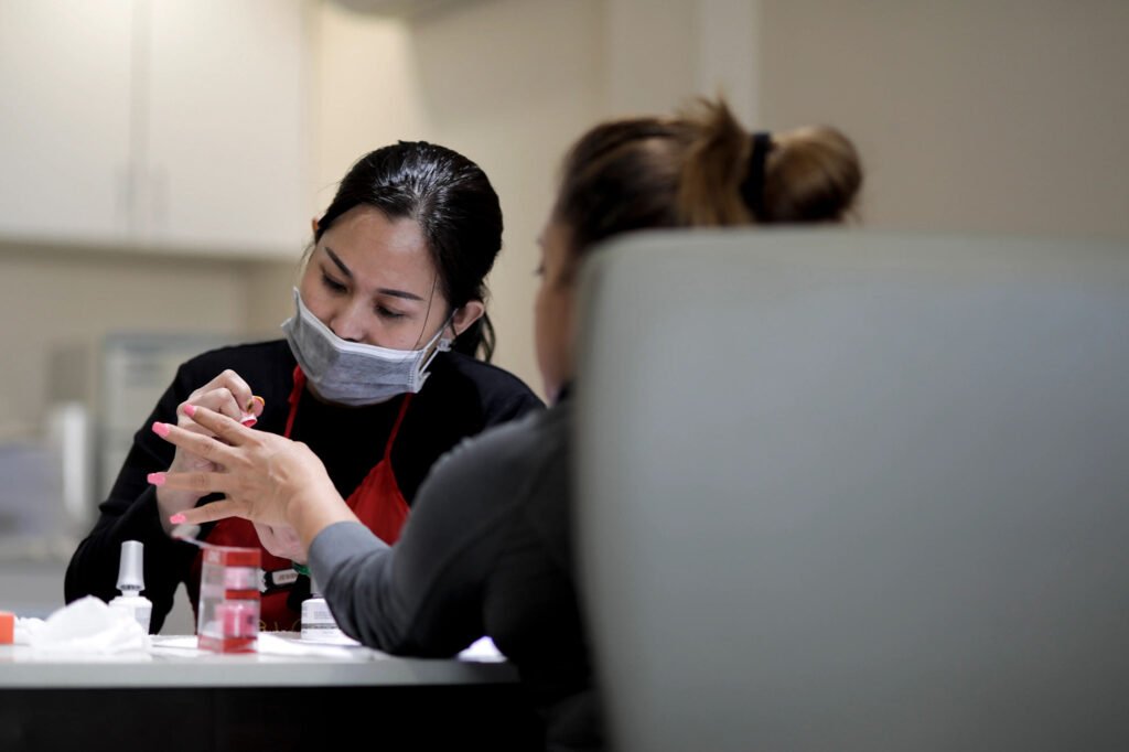Vietnamese manicurists fight California labor law