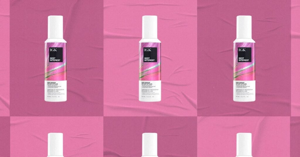 This $40 Hair Serum Is the Secret to the Perfect Anti-Frizz Air-Dry