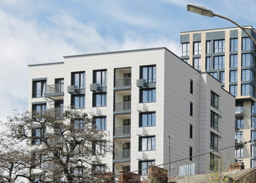 Advanced Real Estate Secures $109MM Refinancing Package for 428-Unit Southern California Apartment Portfolio