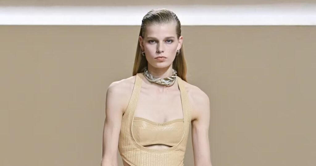 Hermès Spring 2026 Turns the Horse Girl Into an Object of Desire at Paris Fashion Week