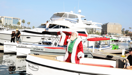 Santa's Arrival Celebration at Lido Marina Village
