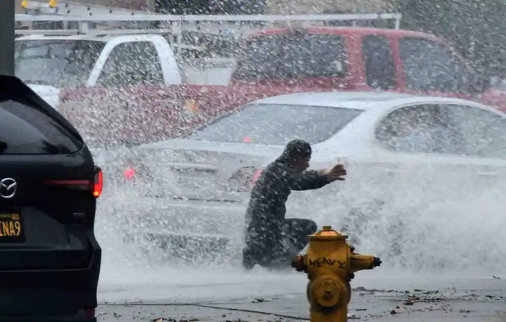 Worst of storm may be over in LA, OC, but potential hazards remain – Orange County Register