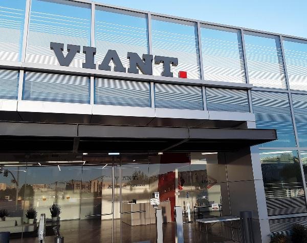 Midday Stock Roundup: Viant Tech Jumps on Earnings