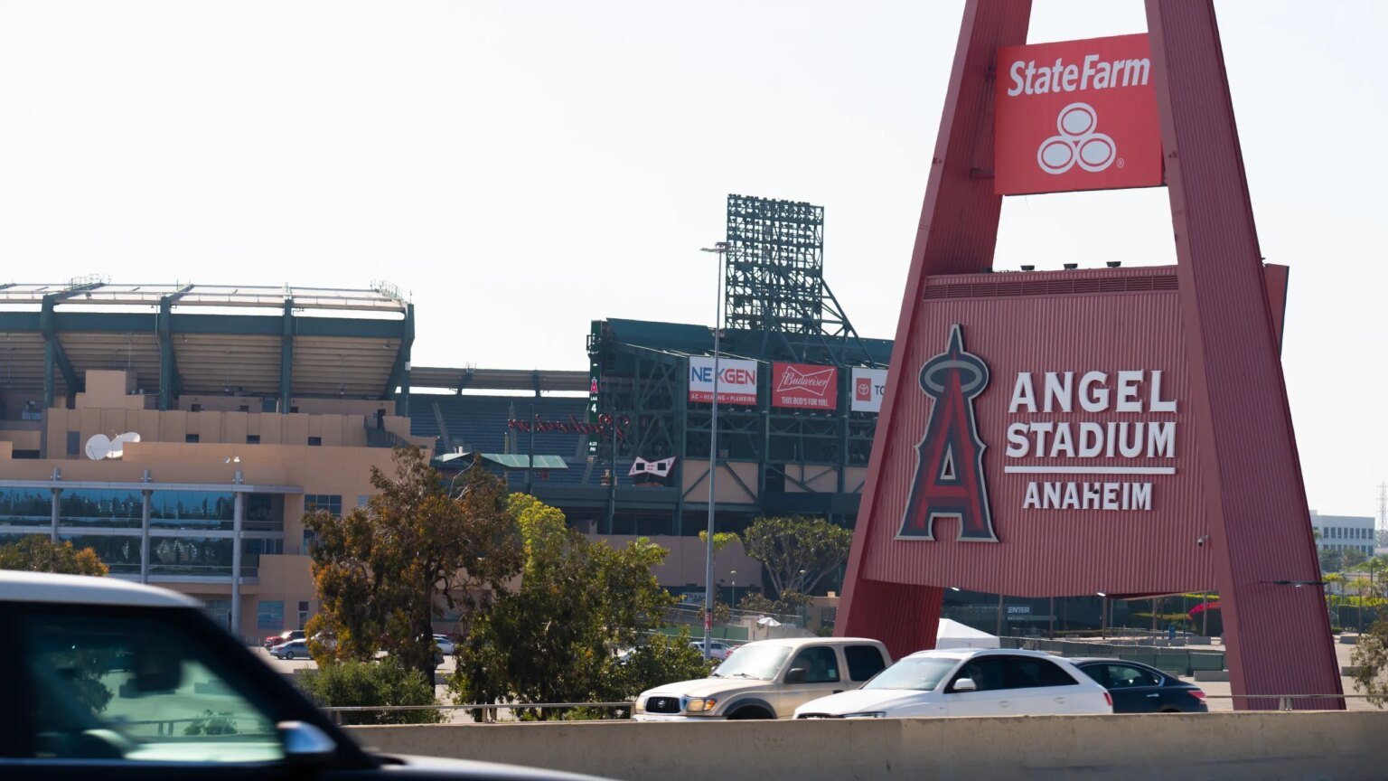 Anaheim Officials Once Again Put Angel Stadium in Play