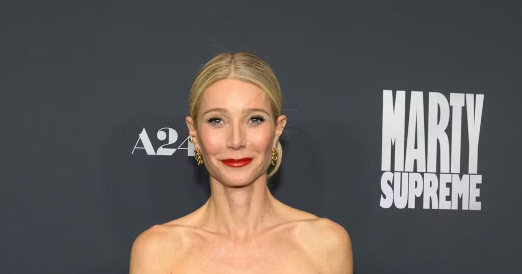 See all the "Rich Mom" Red Carpet Looks