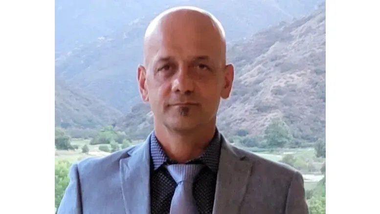 ‘Great dad’ who died saving 7-year-old son from drowning on Lake Perris was strong swimmer, wife says – Orange County Register