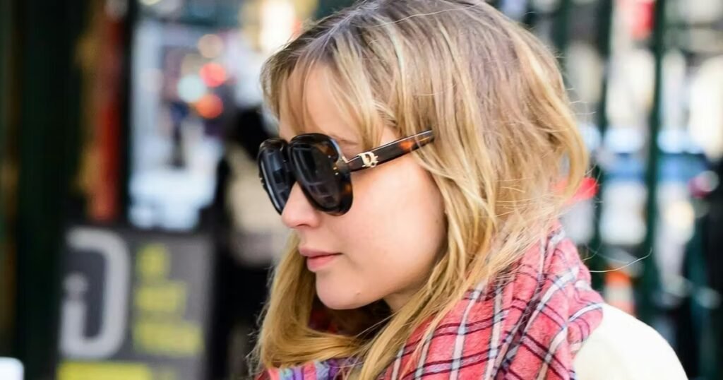 Jennifer Lawrence Leans Into the Rich Tribeca Mom Aesthetic