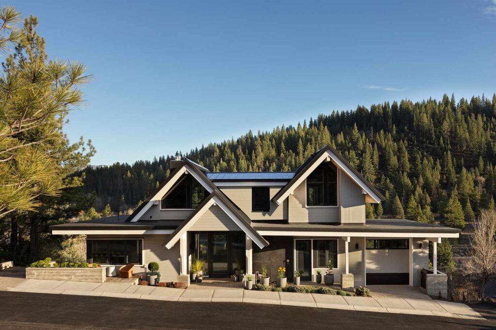 This New Lake Tahoe Retreat Combines the Luxury of a Hotel With the Privacy of a Mountain Home