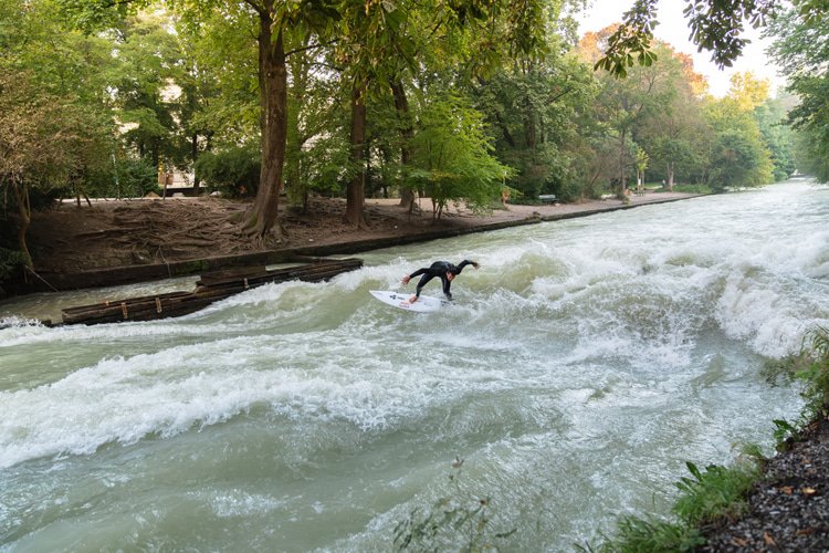 Eisbach: are the good old surfable days a thing of the past? | Photo: Red Bull