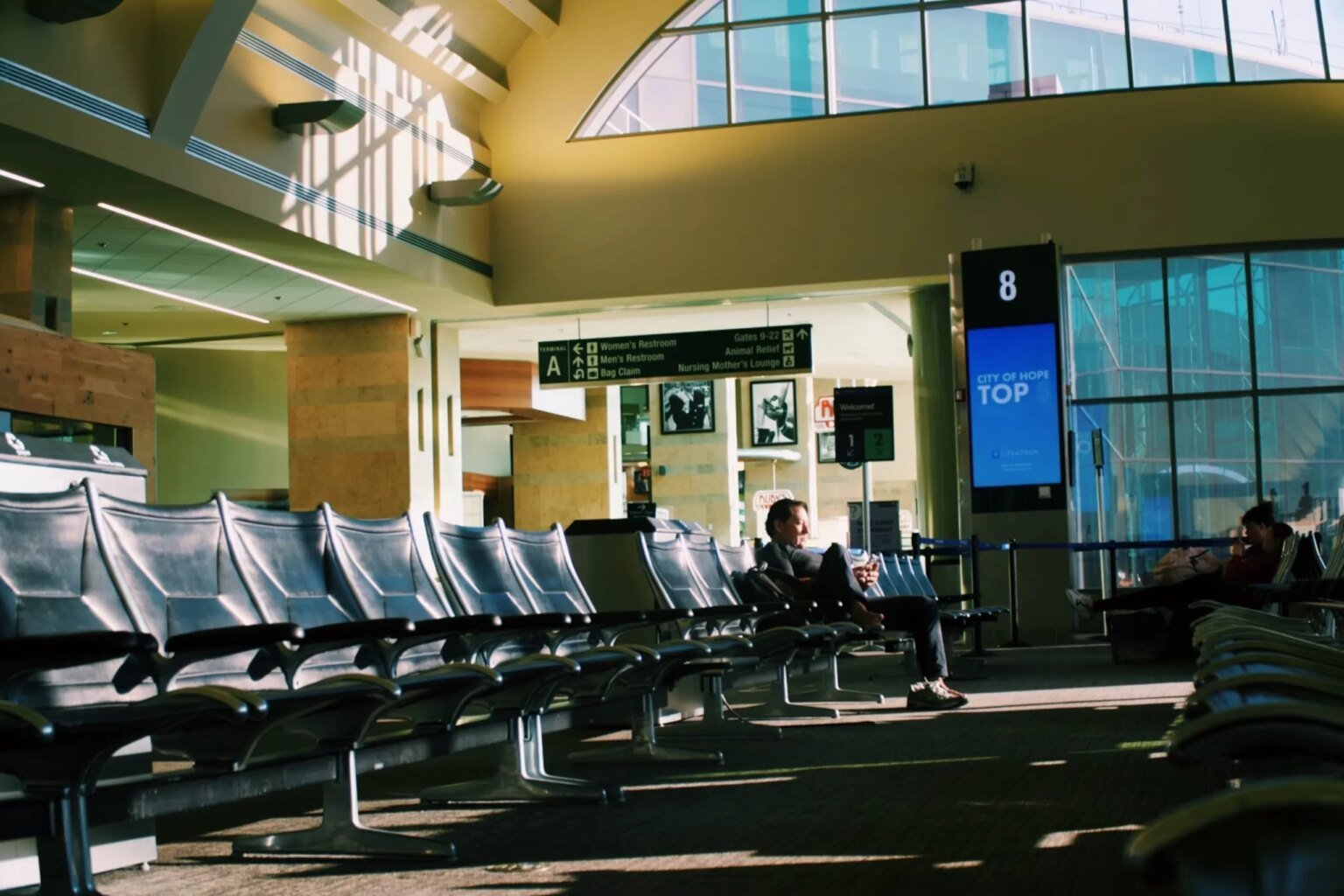 OC Supervisors Greenlight Private Bonds to Pay for Private Hangars