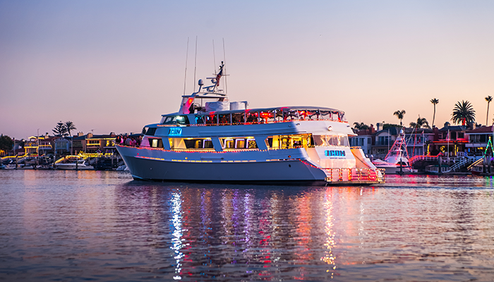 Parade of Lights Dinner Cruise
