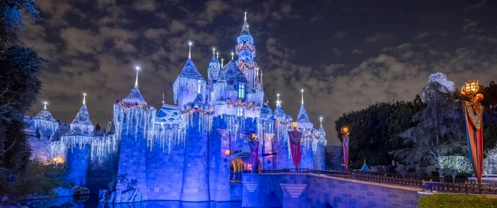 Rainy Christmas Expected at Disneyland This Year It looks like a rainy Christmas at Disneyland this year