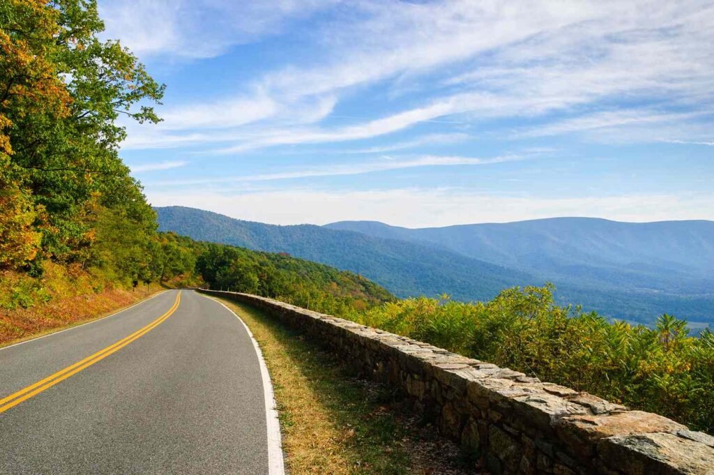 This 105-mile Virginia Drive Has Over 70 Scenic Overlooks Through an Iconic National Park