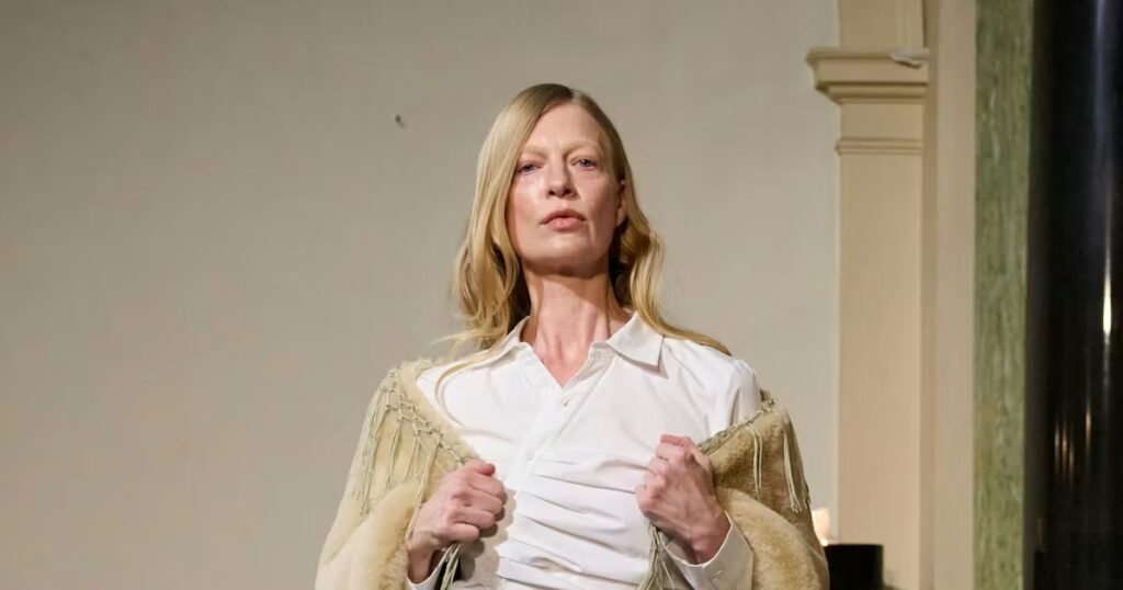 Best Runway Looks: Top Trends from Fashion Week The Best Looks From the Runway