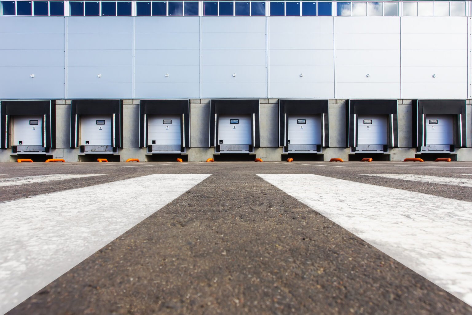 Crosse Partners Acquires 57,000 SQFT Industrial Building for $17.4MM in Huntington Beach