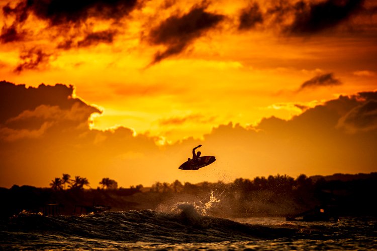 New Year's resolutions: make them happen, you're a surfer