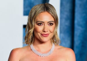 The $18 Shine Spray Behind Hilary Duff’s Glossy, Wet Waves The $18 Shine Spray Behind Hilary Duff’s Glossy, Wet Waves