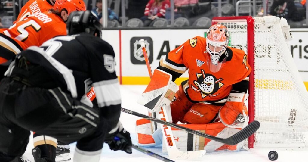 Ducks rally from 2-goal deficit before beating Kings in a shootout