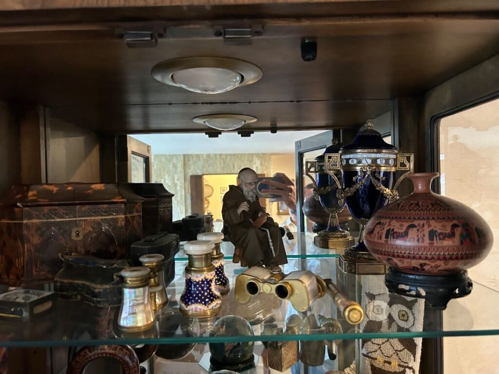 Newport Beach Back Bay Estate Sale Kicks Off February 19, 2026 Newport Beach Back Bay Estate Sale starts on 2/19/2026