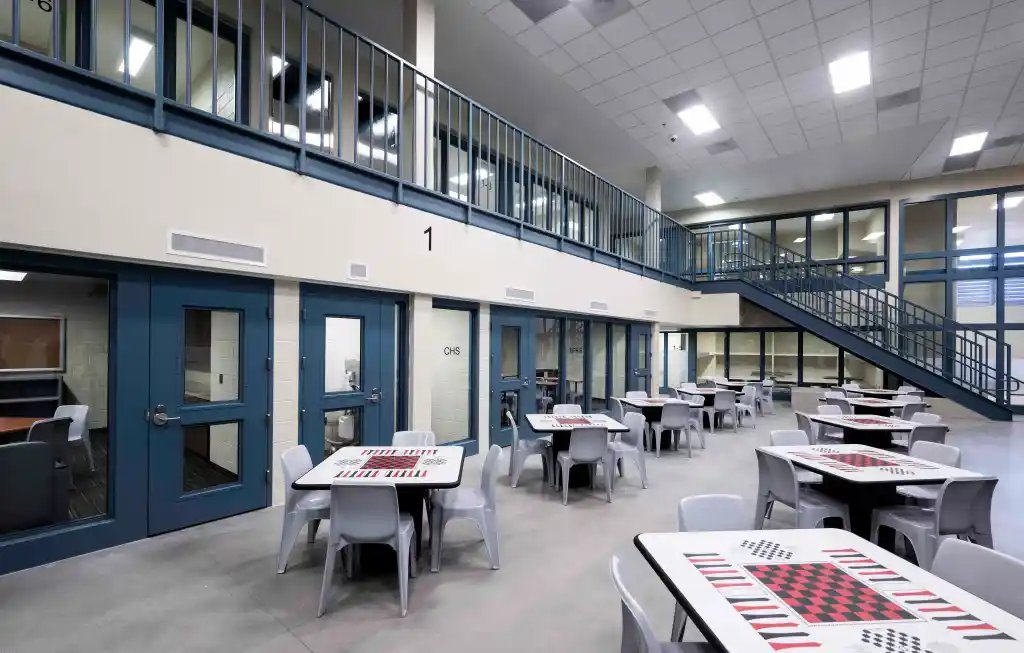 A chef at OC jail in Irvine is accused of sexually assaulting women inmates – Orange County Register