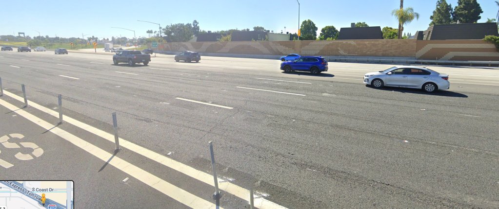 Don’t roll over those poles separating the Express Lanes from regular traffic – Orange County Register