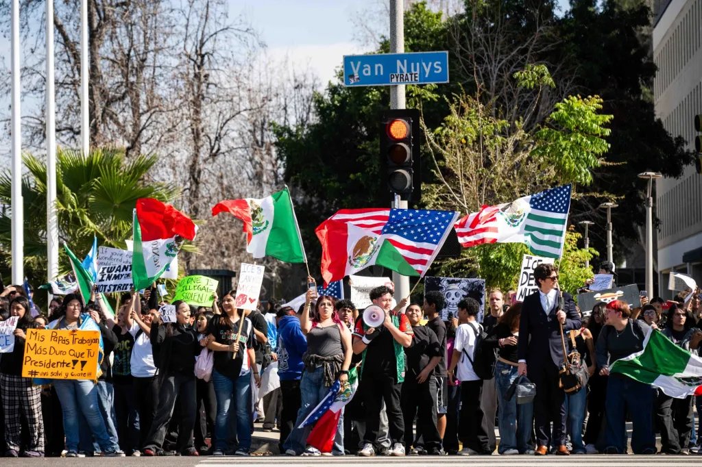 Amid wave of anti-ICE walkouts, LAPD asks students to stay in school – Orange County Register