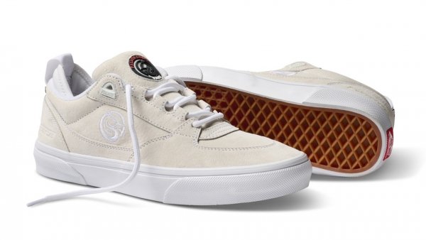 Vans x Palace’s “Low 2” Shoes Vans x Palace's "Low 2" Shoes