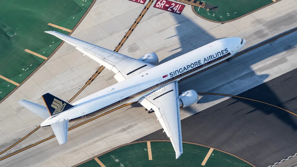 19 Hours on a Plane: Engaging Ways to Pass the Time Condé Nast Traveler