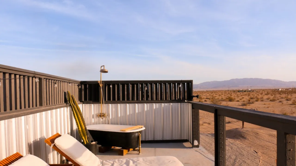 Airbnbs with Hot Tubs: 11 Retreats for Ultimate Relaxation 11 Dreamy Airbnbs With Hot Tubs for When You Want to Get Away and Unwind