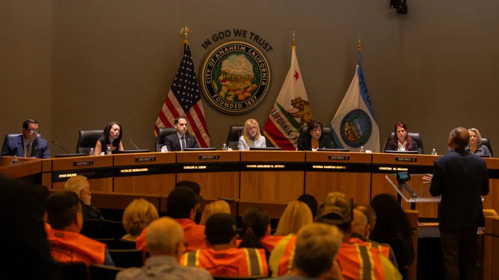 Anaheim Hills Approves 450 Apartments Despite Fire Evacuation Worries 450 Apartments Slated for Anaheim Hills Amid Fire Evacuation Concerns