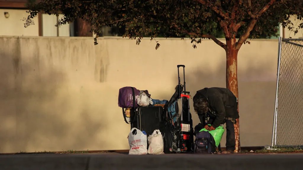 Irvine Partners with Costa Mesa for Homeless Shelter Beds