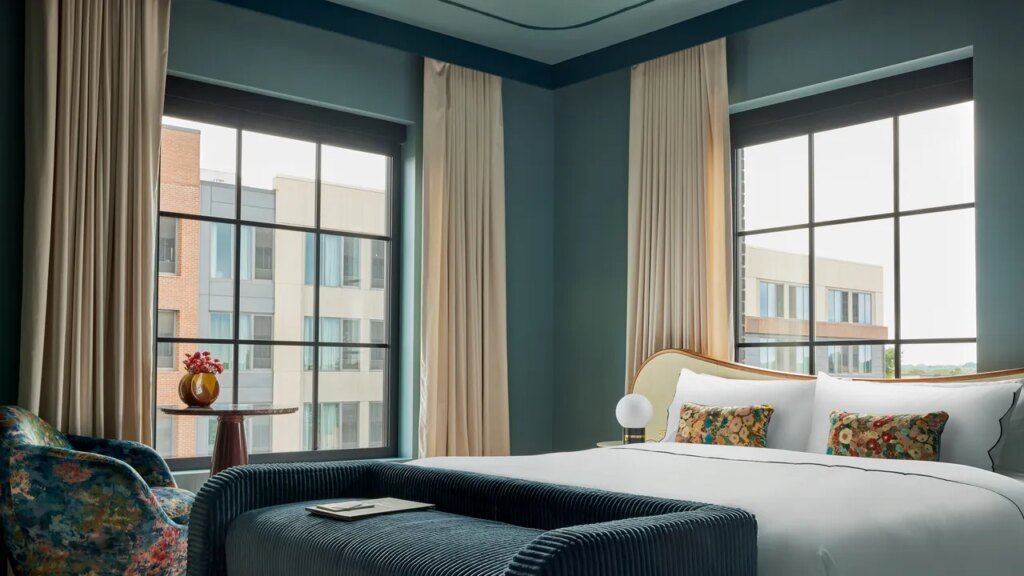 Kentucky Derby: Insider Tips on Where to Stay in Louisville Where to Stay for the Kentucky Derby, According to a Longtime Louisvillian