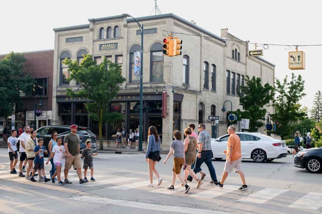 10 U.S. Small Towns That You Don't Need a Car to Visit