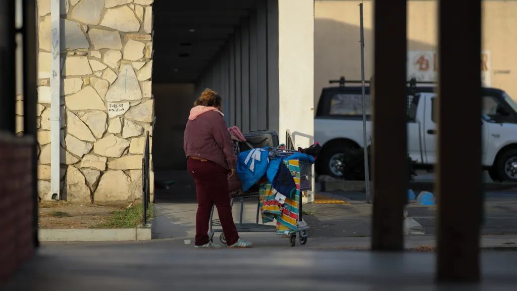 Are OC Supervisors Setting Unrealistic Goals on New Homeless Shelter Operator? 