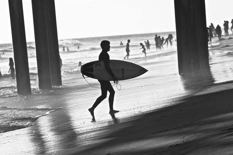 Perfect Wave Equation Unveiled: The Science Behind Ideal Surfing Conditions Surfing: in search of another shot of dopamine