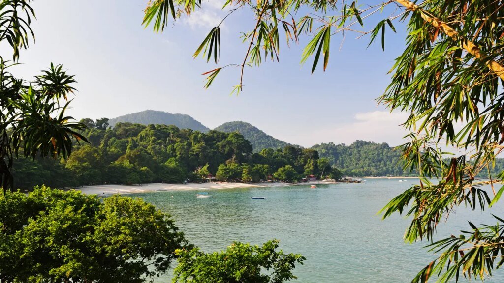 Southeast Asia’s Finest Beaches: Discover Thailand to the Philippines The Best Beaches in Southeast Asia, From Thailand to the Philippines