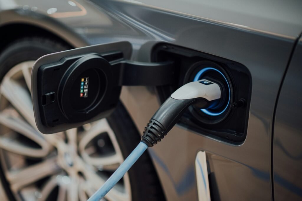 Rove Launches Second EV Charging Hub in Costa Mesa with 40 Fast Chargers Rove Opens Second Full-Service EV Charging Center in Costa Mesa With 40 DC Fast Chargers and Gelson's Market