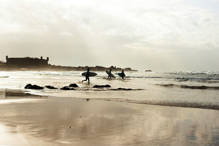 Matosinhos: the Portuguese beach break lost around 50 percent of swell after the newly built breakwater extension