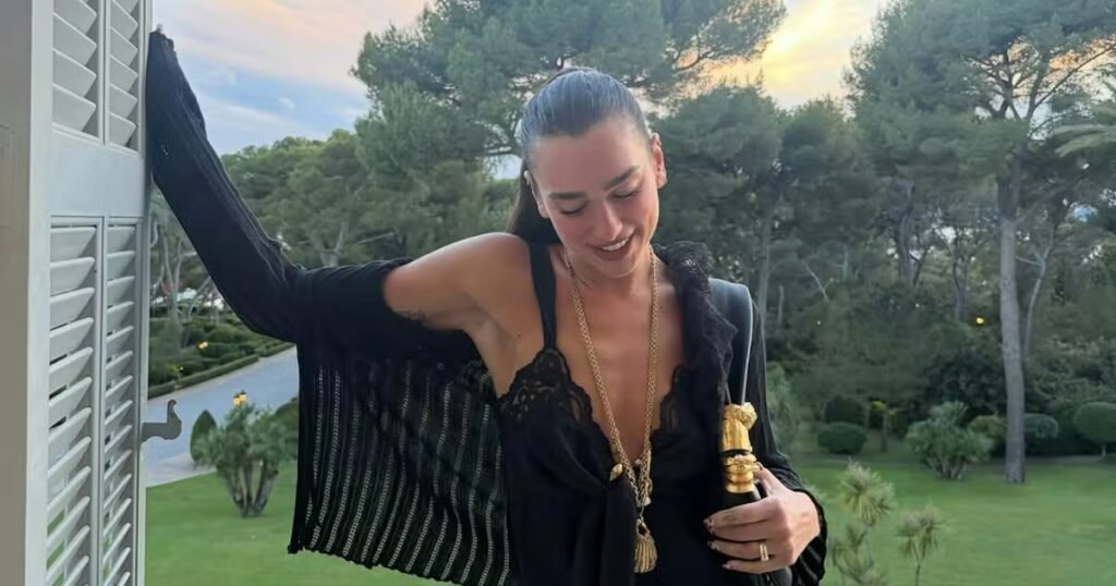 Dua Lipa Embraces Witchy Boho Chic in Stevie Nicks Tribute Dua Lipa Channels Stevie Nicks With a Witchy Take on Boho Chic