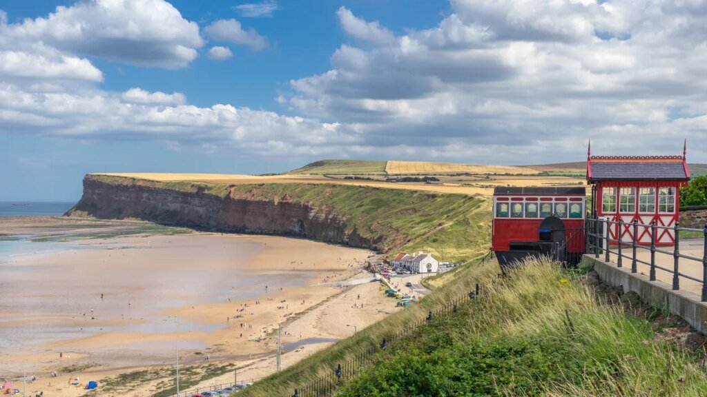 England’s Hidden Gem Seaside Towns You Never Knew Existed England’s Most Charming Seaside Towns Aren’t Where You Think