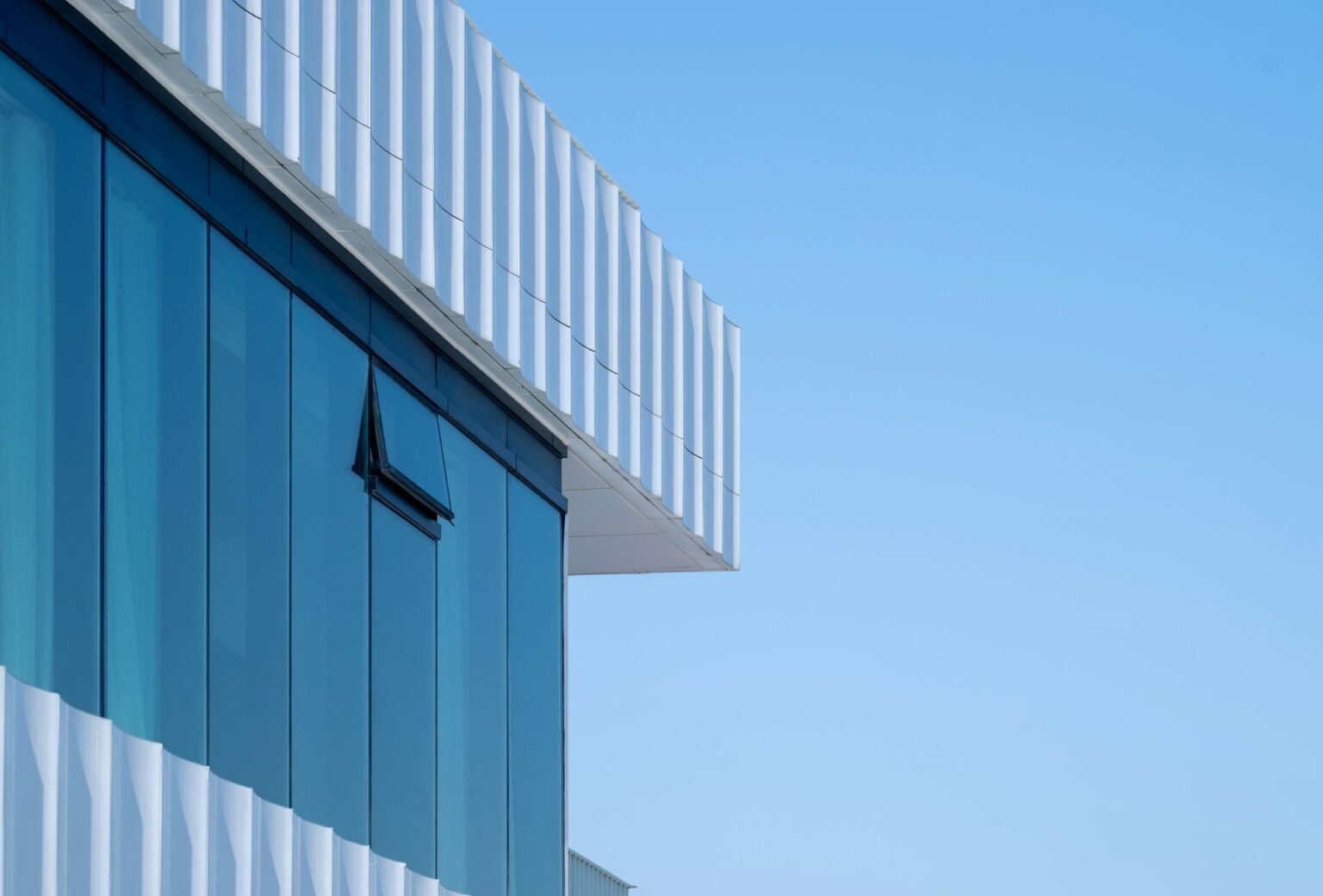 Epoch Times Locks in 27,000 SQFT Lease at Irvine’s Market Place Center