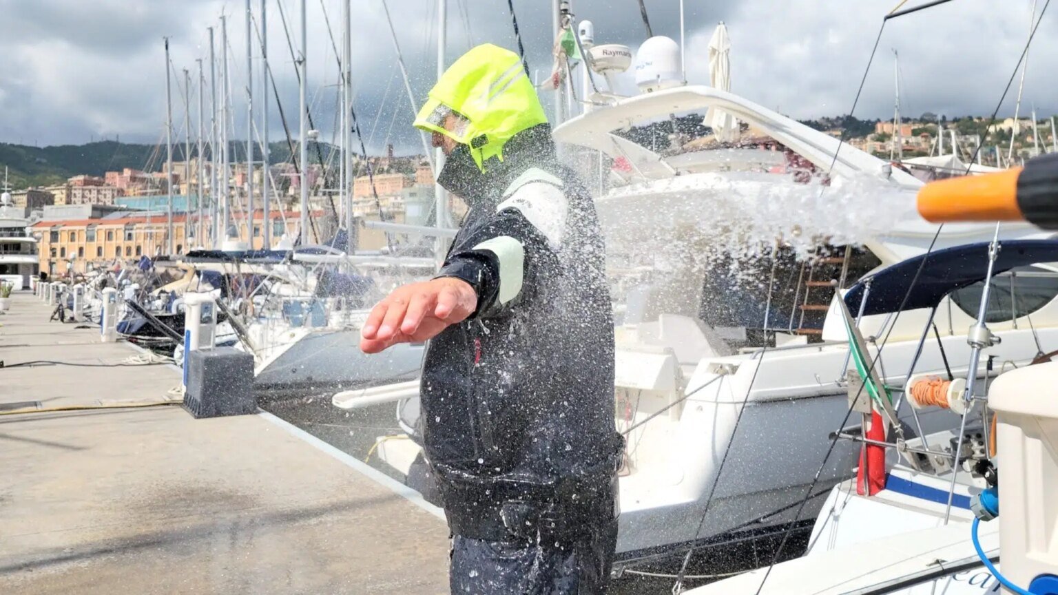 Henri Lloyd Ocean Pro Foul Weather Gear Test| Yachting News