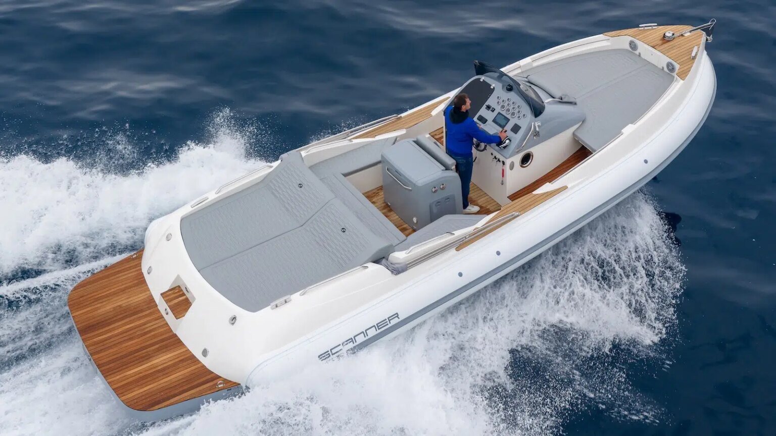 Scanner Envy 950: Sea Trial of the Inboard Version. Scanner Envy 950: Sea Trial of the Inboard Version.